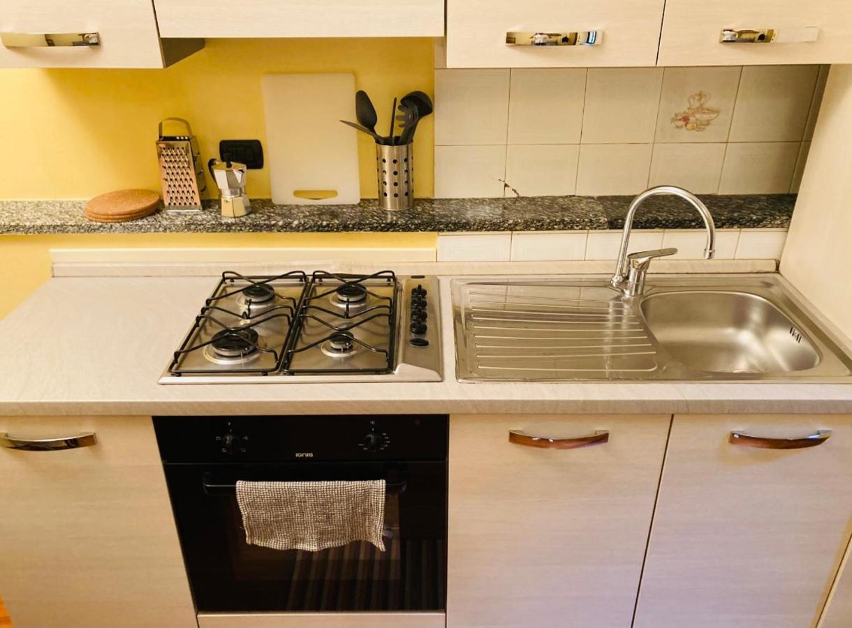 Bilocale Zona Centro Apartment Milan Bagian luar foto